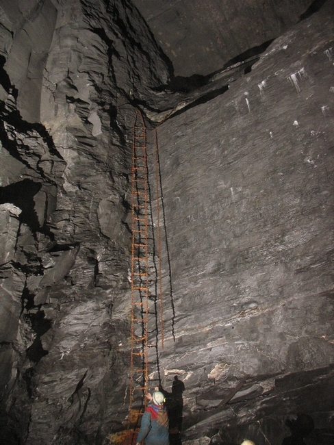 A chain and bar ladder up to the working face