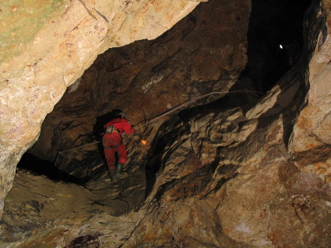 Traverse at H Planks