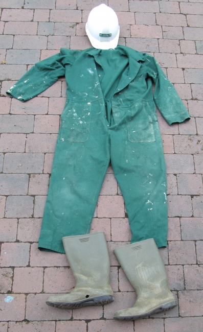 Basic kit to start with: a hard hat, overalls and boots Basic kit to start with: a hard hat, overalls and boots