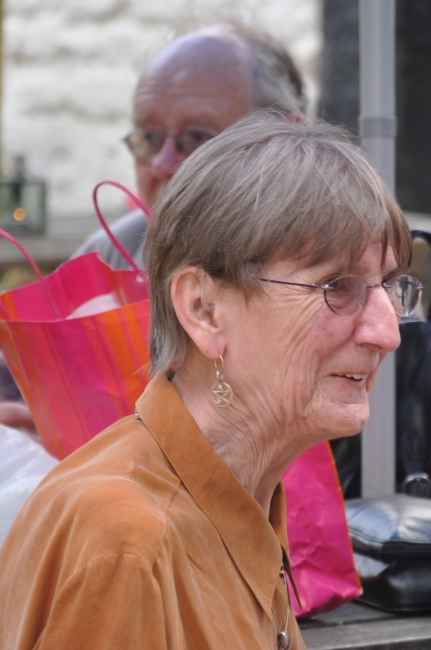 Ollie H, Bill H's wife