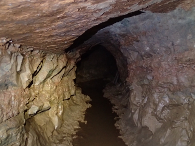 The Hough Level between Stump Shaft and Field Shaft